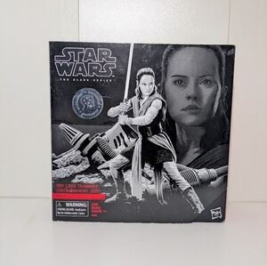 Toys R Us exclusive Black Series Star Wars Rey (Jedi Training)